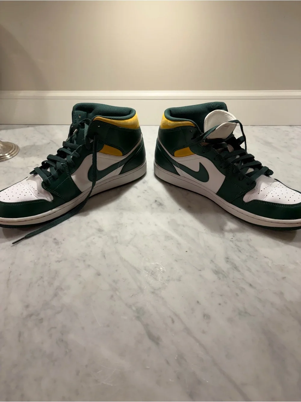 Very Good Air Jordan 1 Mid 'Sonics' Sneakers - in Green, Yellow & White Size 13